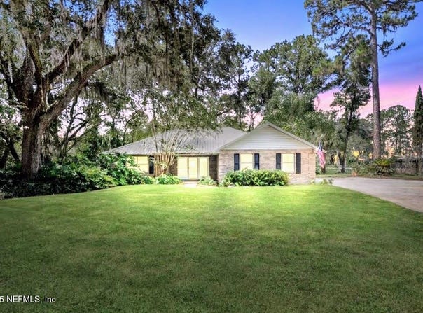 101 ROBERTS Court, Palatka, FL 32177