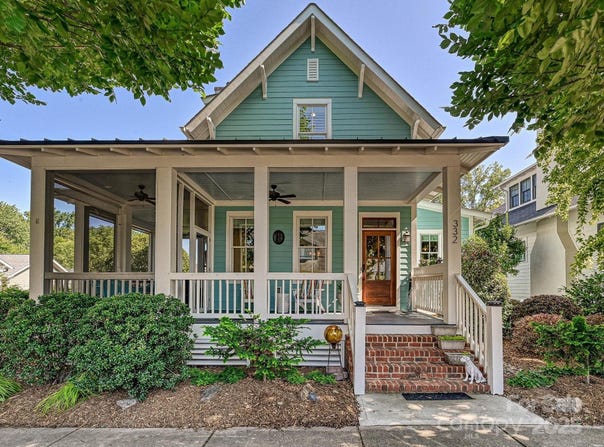 332 Delburg Street, Davidson, NC 28036