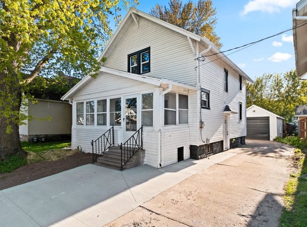 1119 N RICHMOND Street, APPLETON, WI 54911-4347