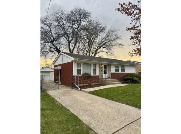 220 Westgate Avenue, Chicago Heights, IL 60411