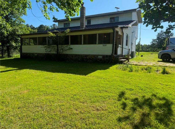 6233 Sunny Fox Road, Mountain View, AR 72560