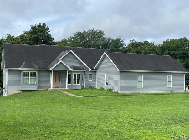 81 Stoneridge Court, Moscow Mills, MO 63362