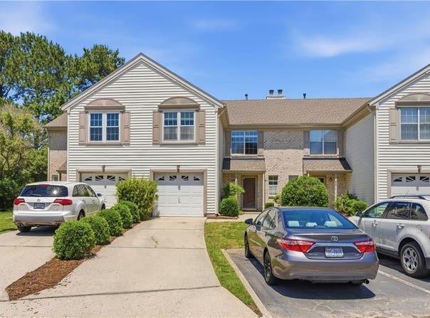 5016 Heathglen Circle, Virginia Beach, VA 23456