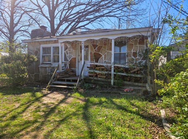 413 E 7th Street, Mountain View, MO 65548