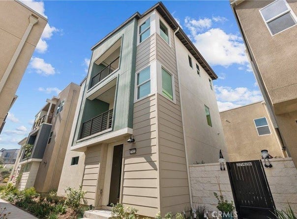 27422 Pioneer Court, Valencia, CA 91381