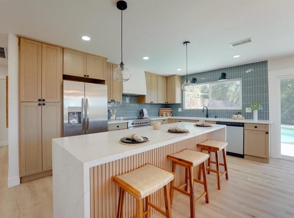 10236 Lake Meadow Lane, Escondido, CA 92026