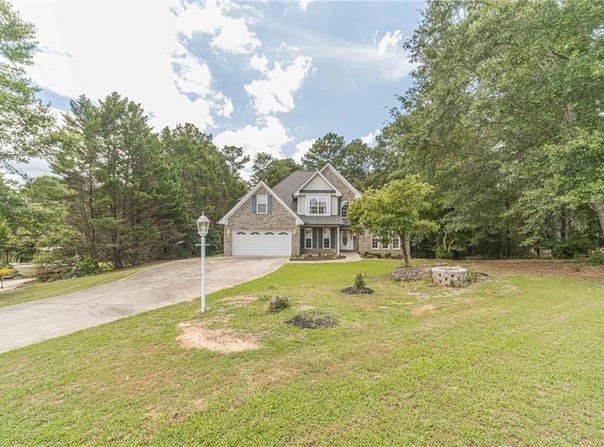 2258 Cedar Lake Drive, Loganville, GA 30052