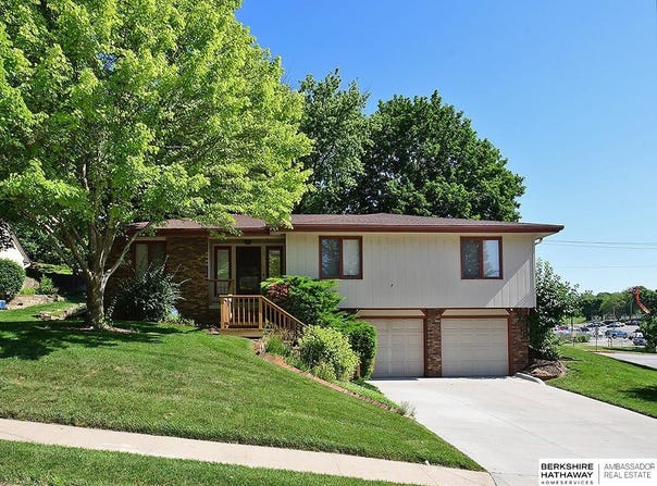 1502 Sunshine Boulevard, Bellevue, NE 68123