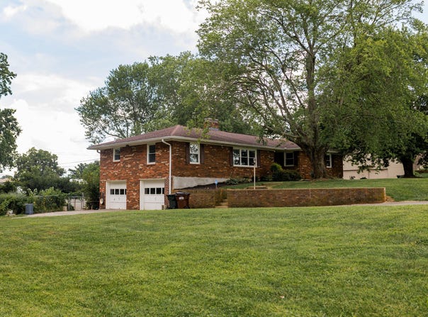 1055 Duncan Road, Frankfort, KY 40601