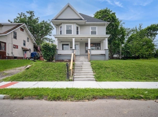 1175 S Freedom Avenue, Alliance, OH 44601