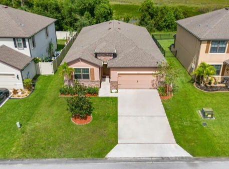 6122 NW Regent Street, Saint Lucie West, FL 34983