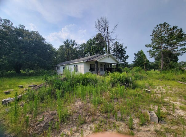 1381 Gausetown Road, Kingstree, SC 29556