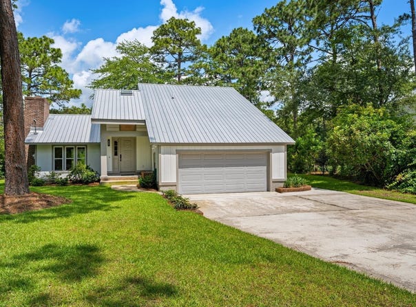 144 Springfield Rd., Pawleys Island, SC 29585