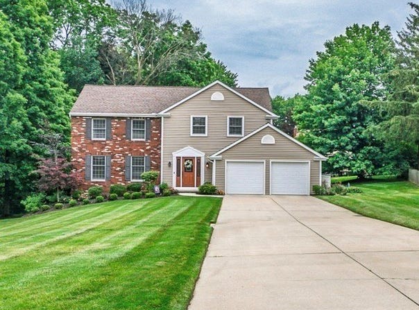 6379 Ledge Lake Court, Concord, OH 44077