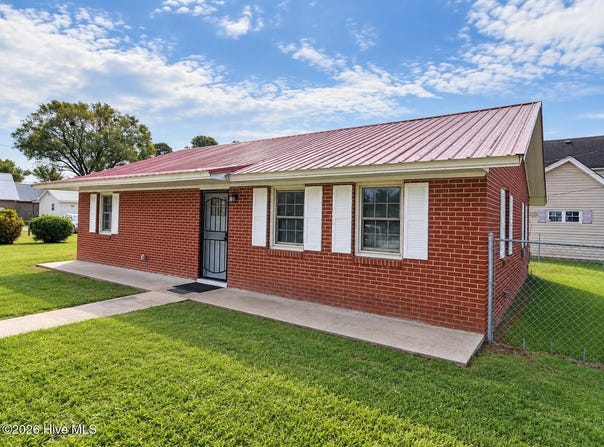 601 Howard Street, Columbia, NC 27925