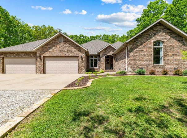 10687 N Farm Rd 247, Fair Grove, MO 65648