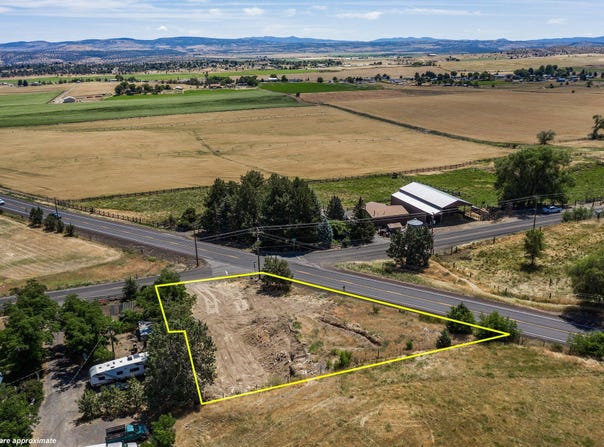 2350 SW Bear Drive, Madras, OR 97741