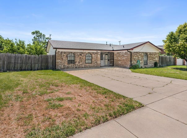 1736 JENNIFER Street, Amarillo, TX 79107-6645