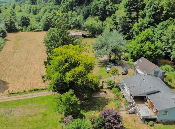 1371 Harlan Road, Eddyville, OR 97343