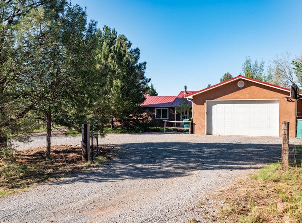 11 CORTE DE CANONCITO, Cedar Crest, NM 87008