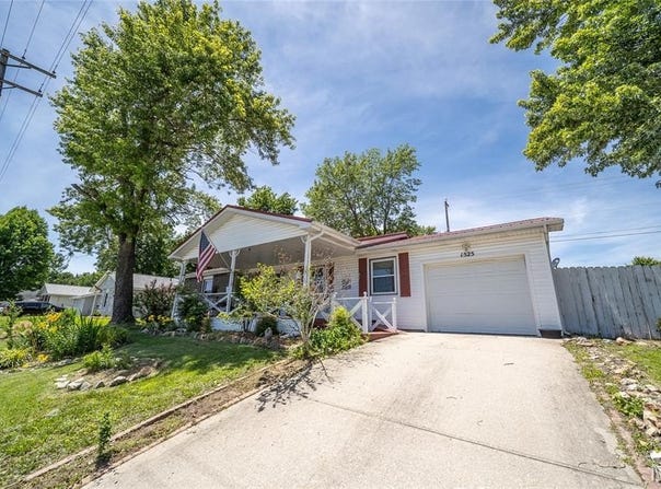 1525 McCutchen Road, Rolla, MO 65401
