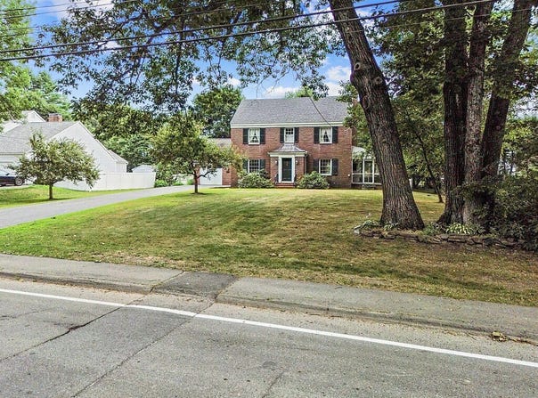 118 Mayflower Hill Drive, Waterville, ME 04901