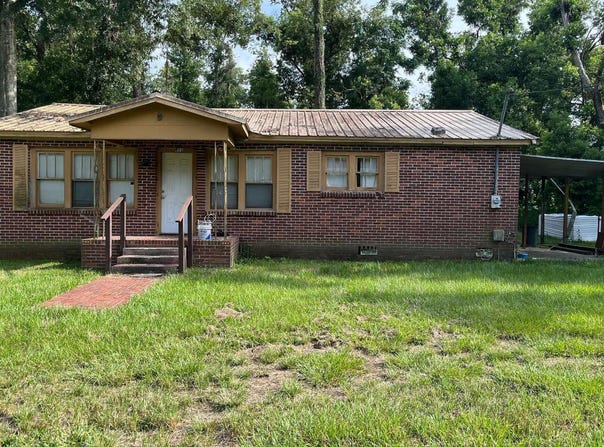 611 NW NOBLES FERRY ROAD, Live Oak, FL 32064