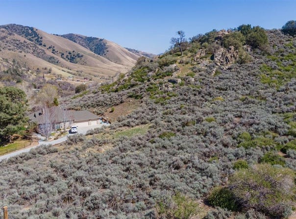 Cumberland Road, Tehachapi, CA 93561