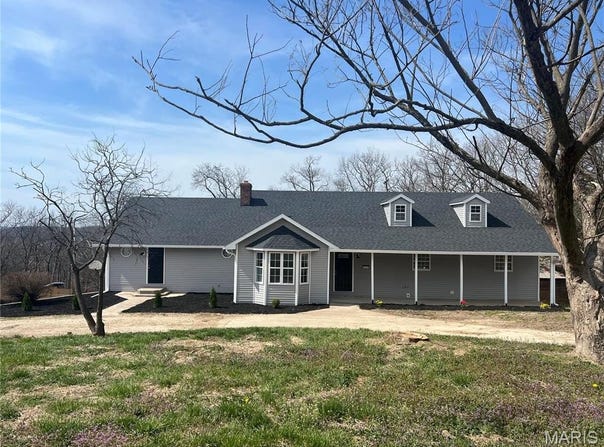 11717 County Road 385, Holts Summit, MO 65043