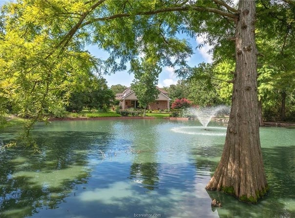 1002 Shady Drive, College Station, TX 77840