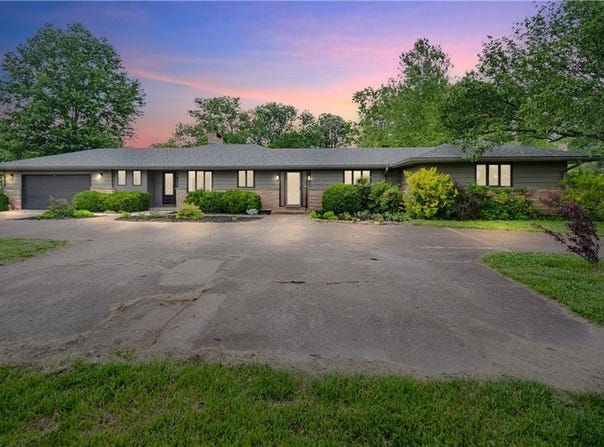 515 Barton Avenue, Parsons, KS 67357