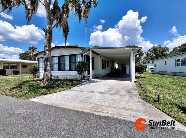 1201 W Gleneagles Road, Ocala, FL 34472