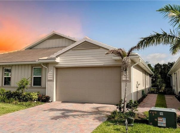 986 Enbrook, NAPLES, FL 34114