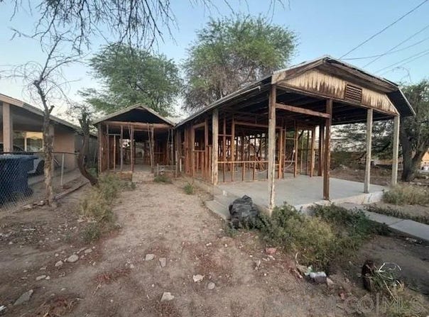 322 S 14 St, Brawley, CA 92227