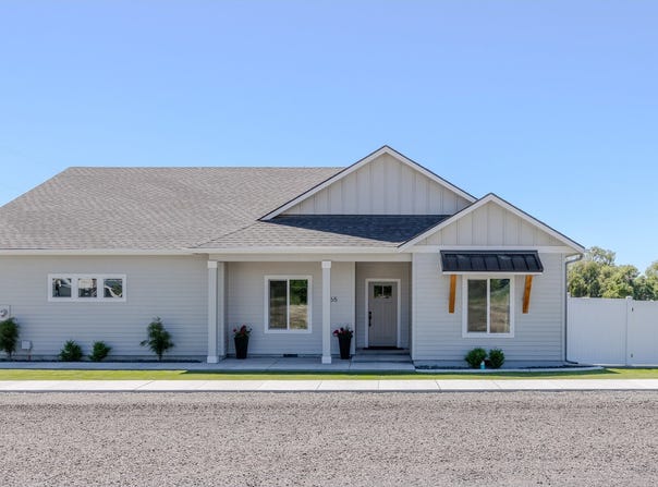 665 BROWNDELL LN, Stanfield, OR 97875