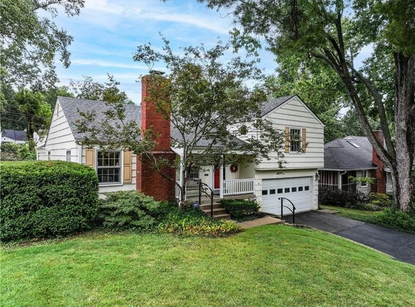 2805 W 73 Street, Prairie Village, KS 66208