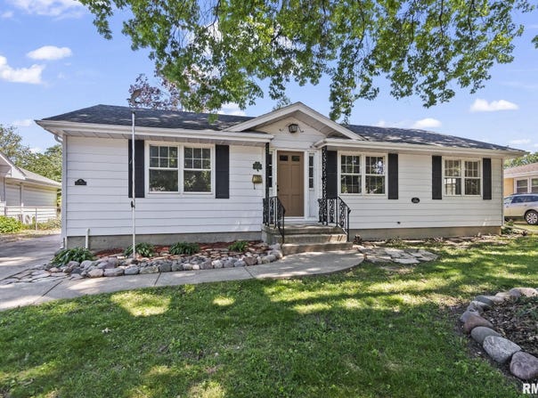 924 WESTVIEW Drive, Springfield, IL 62704-0000