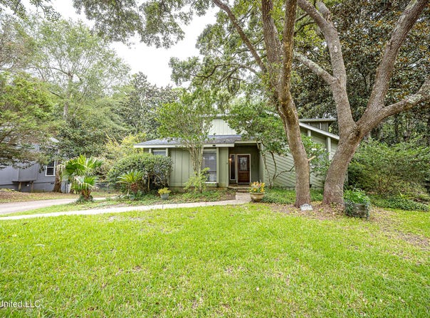 3519 Courtenay Circle, Ocean Springs, MS 39564