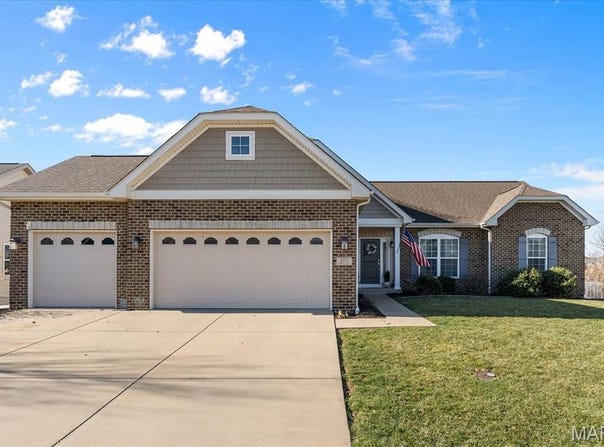 2712 Ambridge Drive, Shiloh, IL 62221