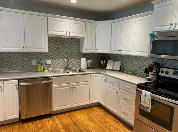 8 Morningside Drive, Paola, KS 66071
