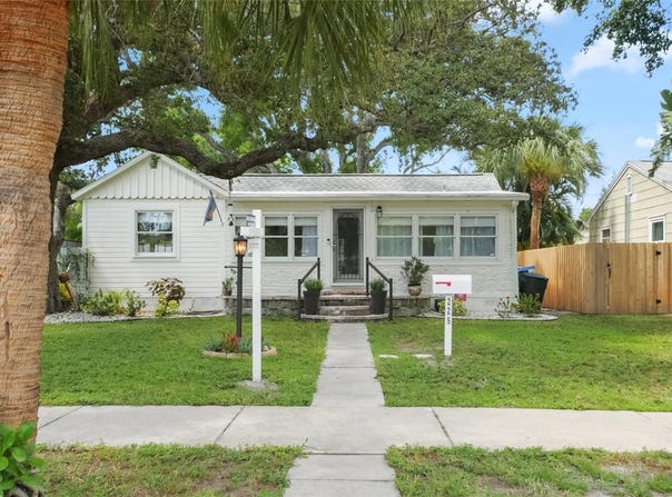 225 16TH AVENUE SE, ST PETERSBURG, FL 33701
