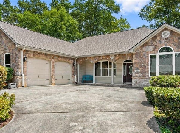 118 Kawatuska Way, Loudon, TN 37774