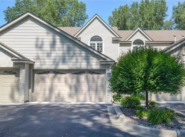 9860 Palm Street NW, Coon Rapids, MN 55433