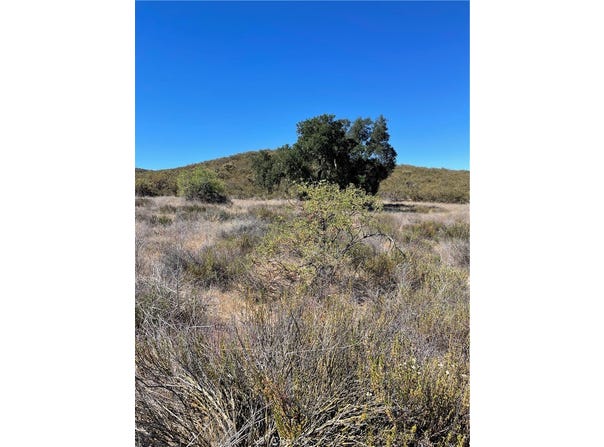 21 Stier Street, Hemet, CA 92544