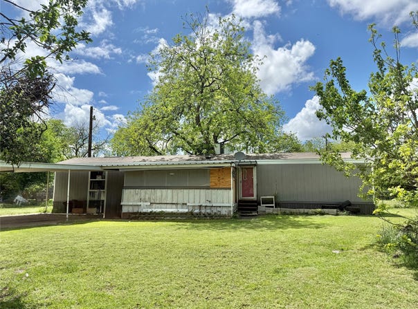 300 Rusk, Clyde, TX 79510