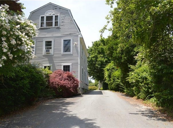 1028 East Main Road, Portsmouth, RI 02871