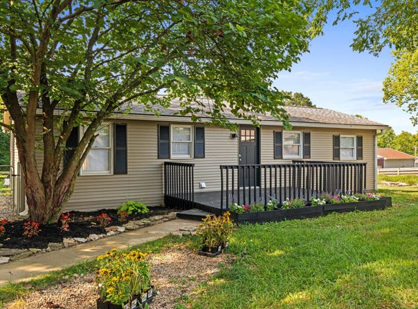 6121 Delaney Ferry Extended, Versailles, KY 40383