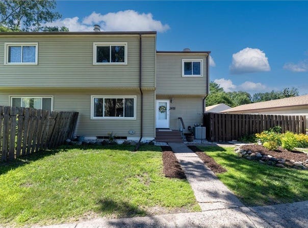 3470 Greenwood Court S, Eagan, MN 55122
