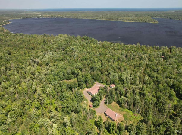 51683 Paradise, Lake Linden, MI 49945