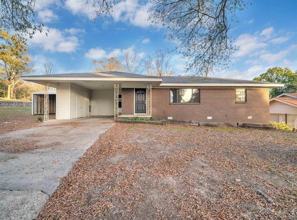 600 Oaklawn Drive, Morrilton, AR 72110